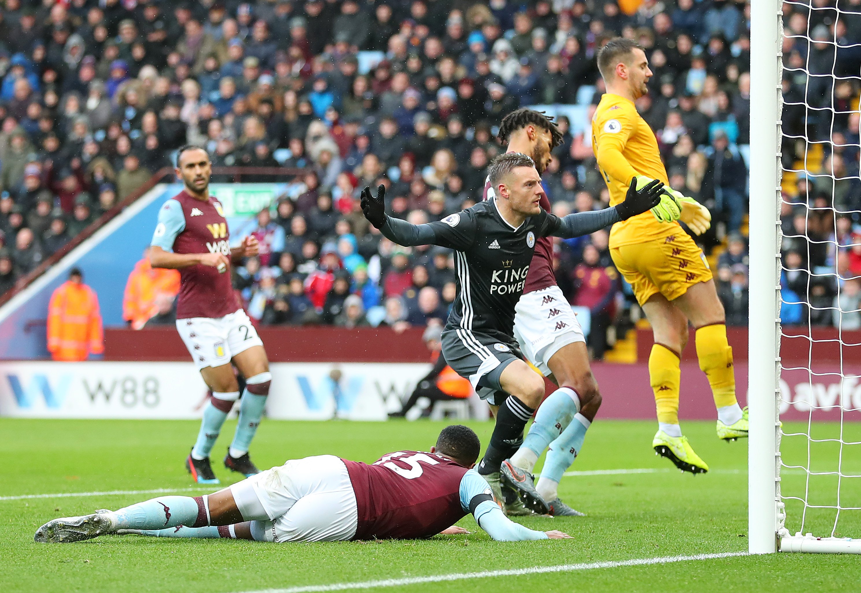 定着一个国 定着一个国