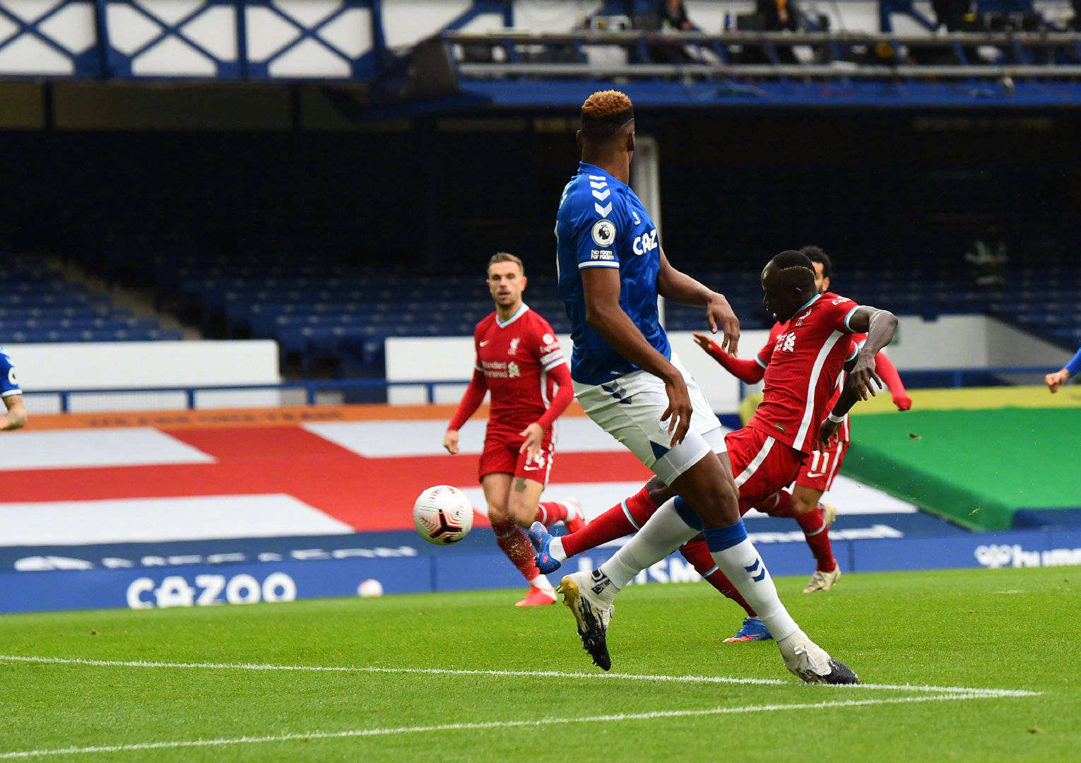 也暗示了球 也暗示了球